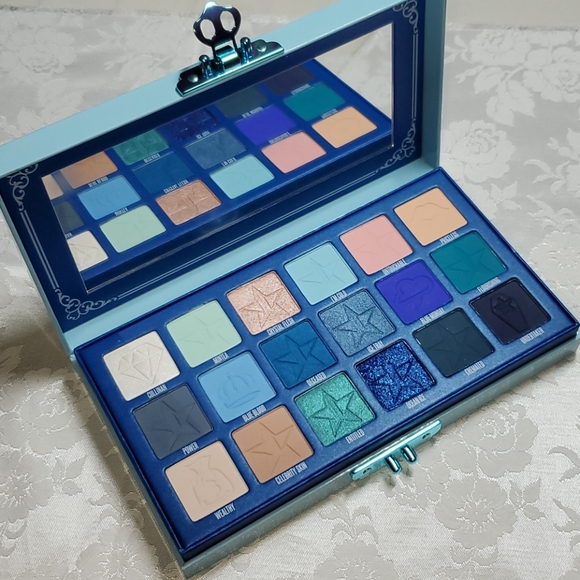 Jeffree Star Other - 🖤Jeffree Star Blue Bloods Eyeshadow Palette